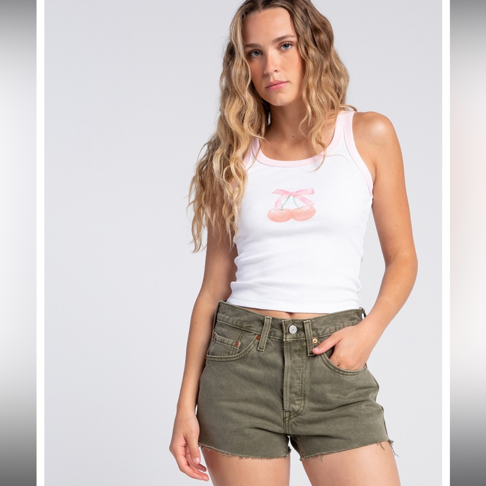 L Levi's 501 High Rise Denim Shorts
